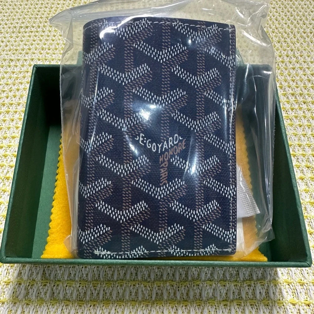 Brand-new Goyard blue bifold wallet - Picture 5 of 11